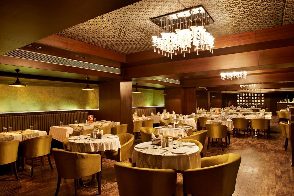 Hotel The Golden Oak à Rāipur Extérieur photo